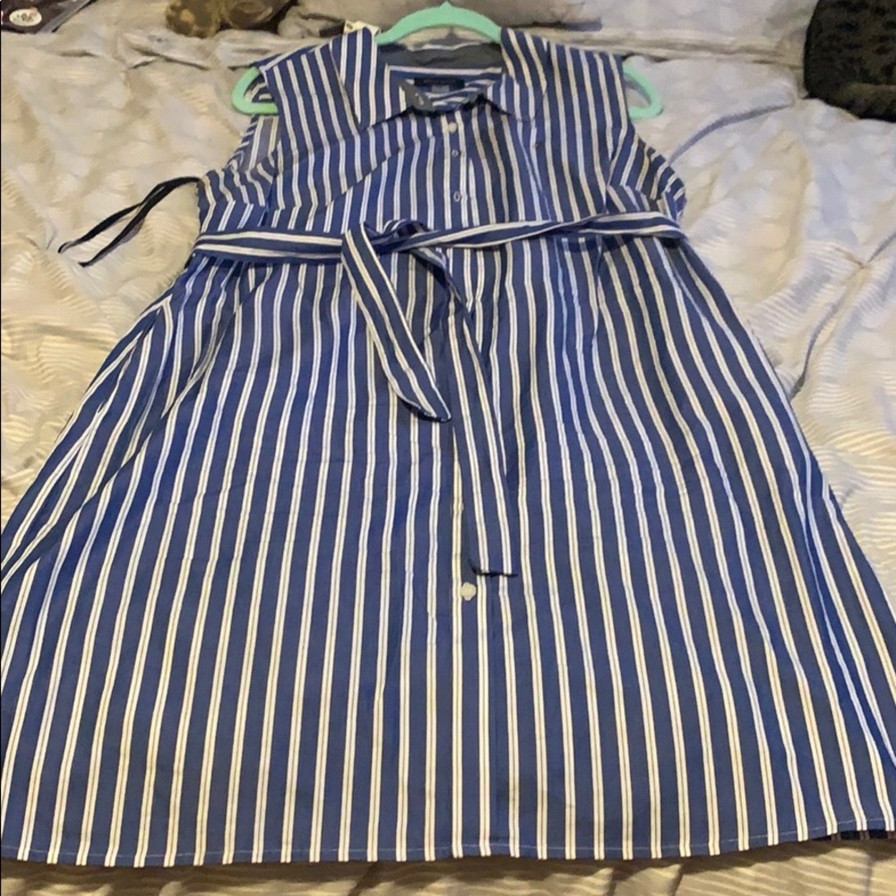 Tommy Hilfieger button down dress with belt